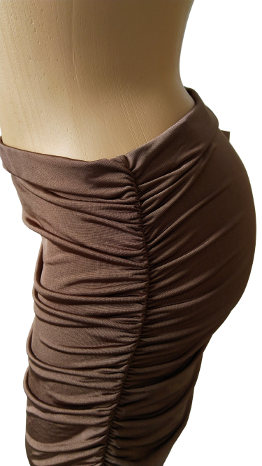Asymetrická řasená sukně MISSGUIDED