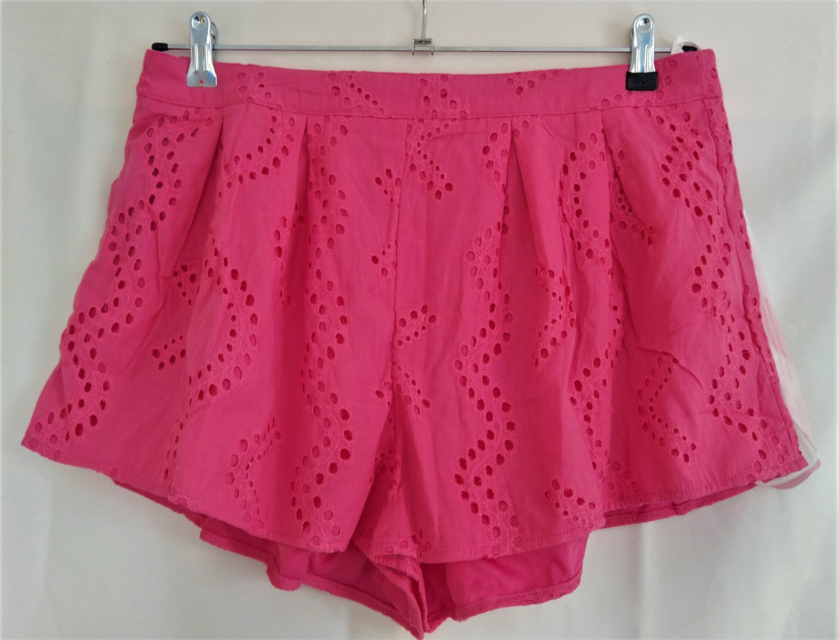 Růžové kraťasy MISSGUIDED