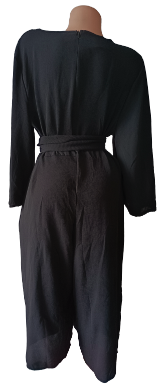 Krásný elegantní overal BOOHOO